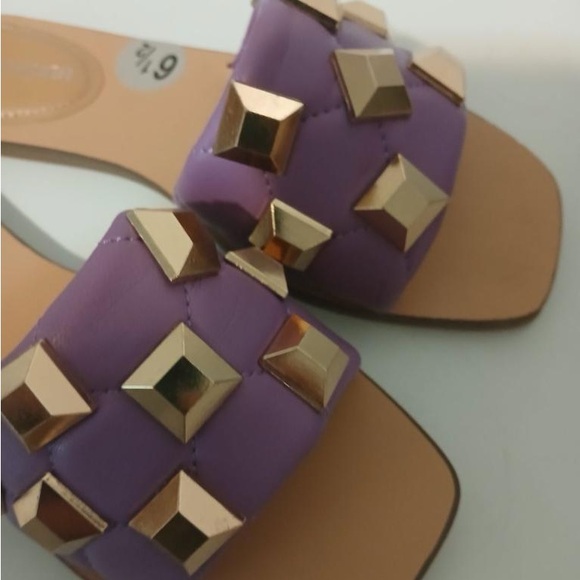 Sandals - Picture 3 of 4